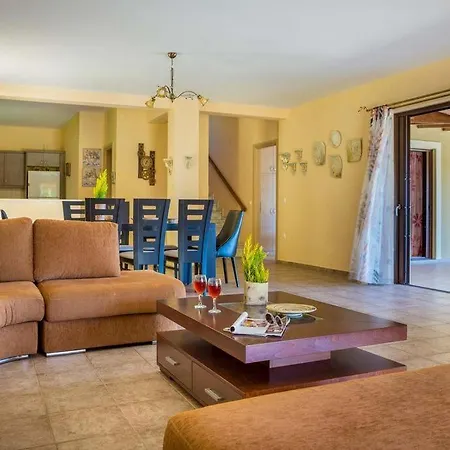 Alexandros Villa Spartia